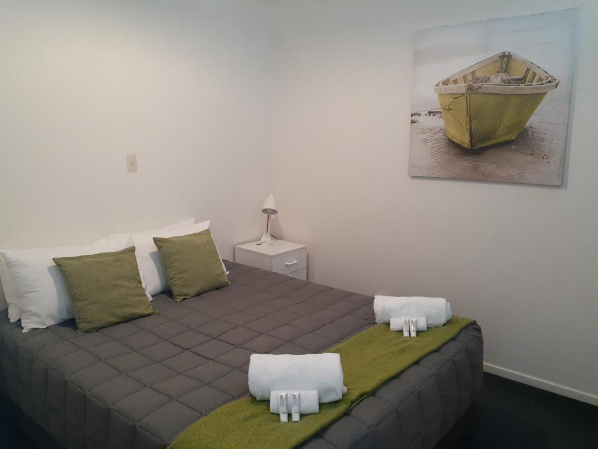 Golden Bay Motel Такака Екстериор снимка