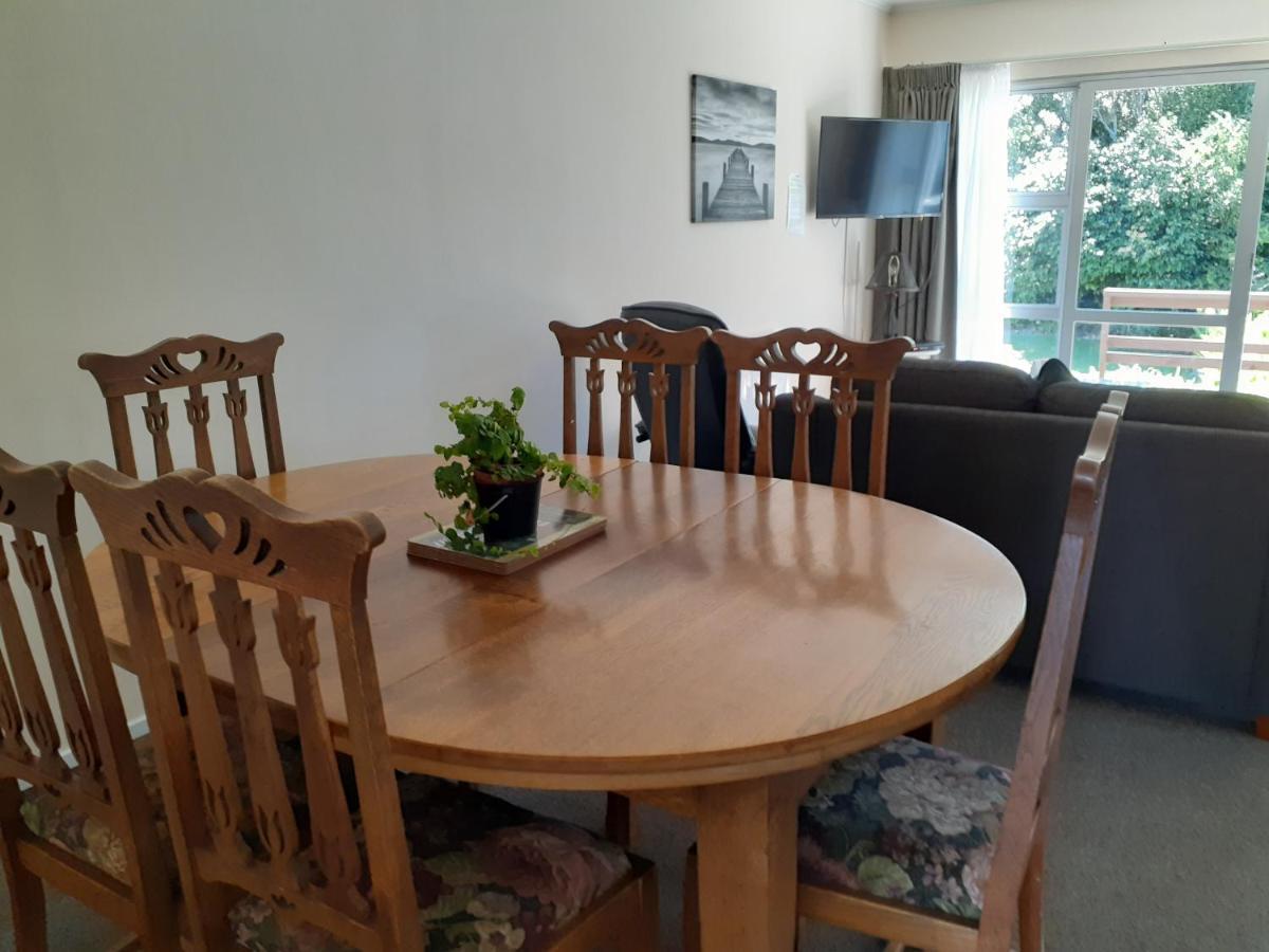 Golden Bay Motel Такака Екстериор снимка