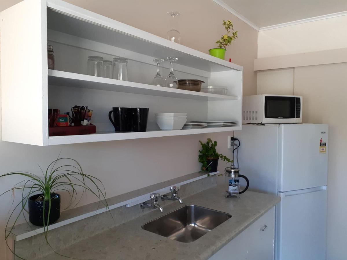 Golden Bay Motel Такака Екстериор снимка