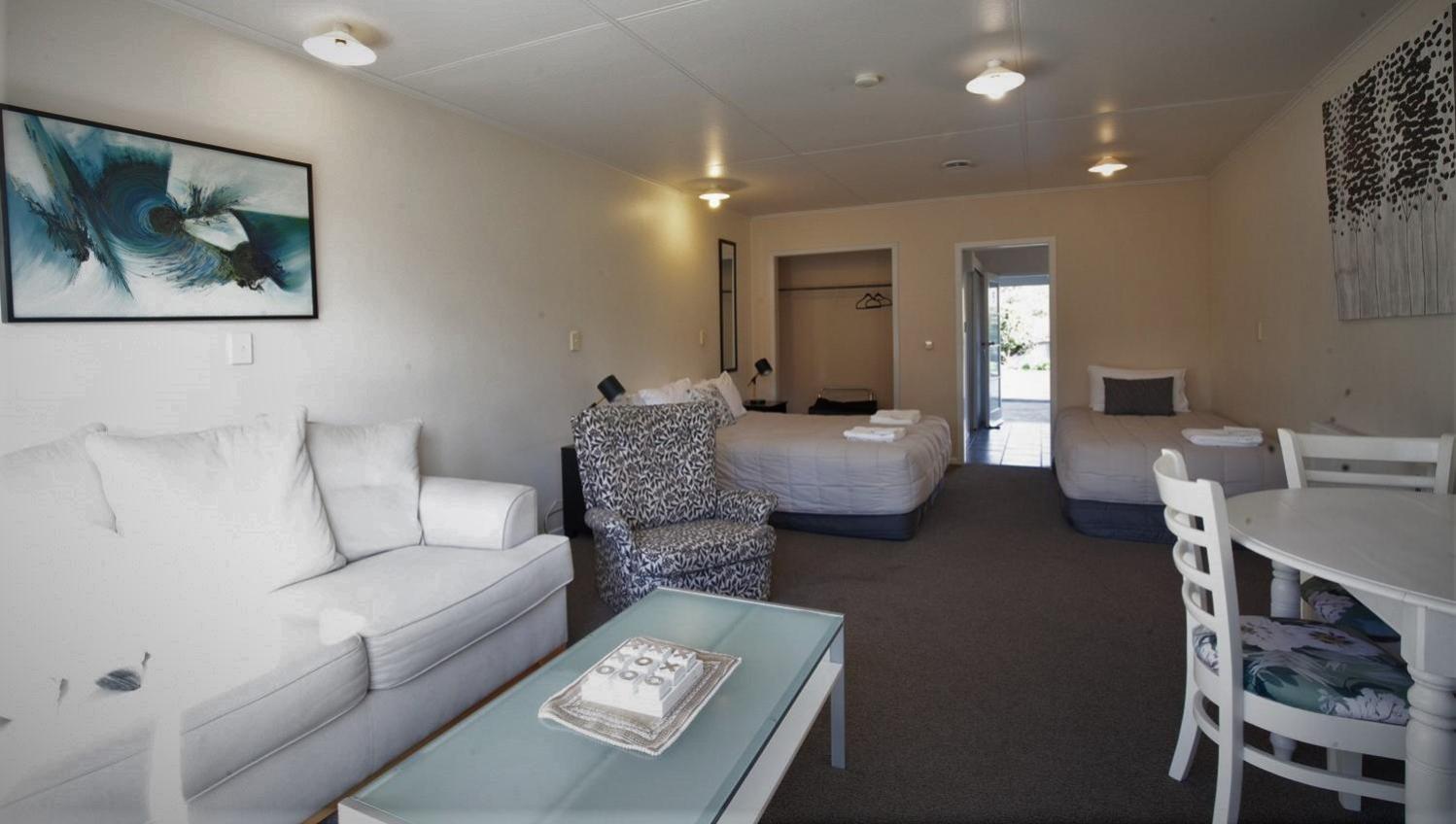 Golden Bay Motel Такака Екстериор снимка
