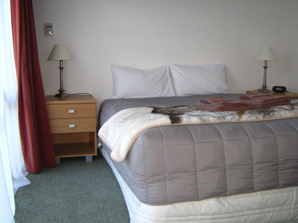 Golden Bay Motel Такака Екстериор снимка