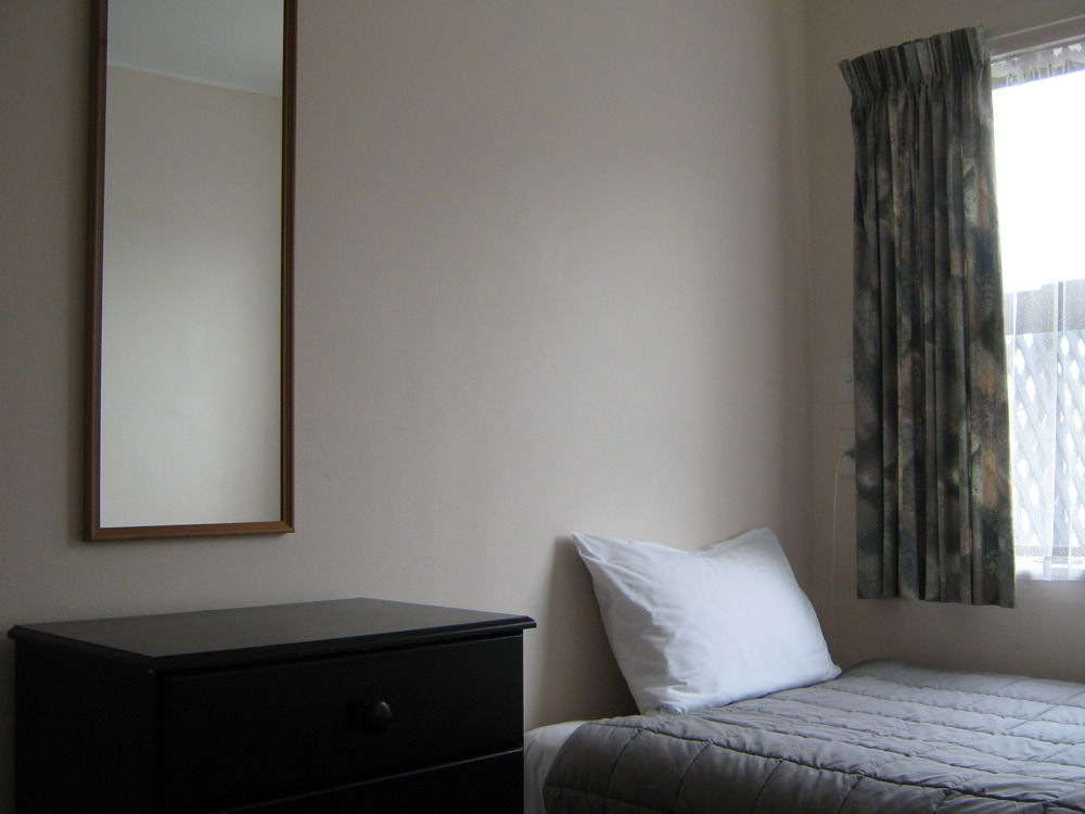 Golden Bay Motel Такака Екстериор снимка